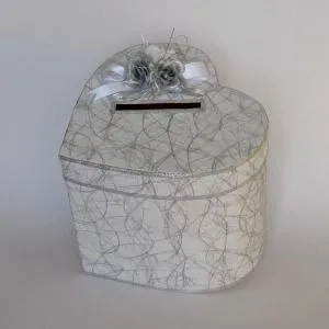 Сватбена кутия в сребристо, модел KK044 Сватбена кутия в сребристо, модел KK044