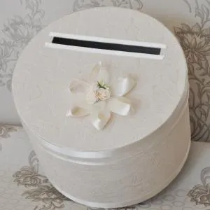 Сватбена кутия, модел КК025 Сватбена кутия, модел КК025